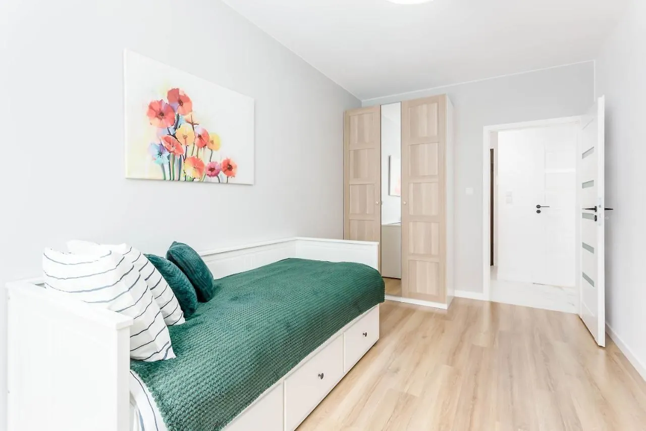 Enjoy! Ursus Apartment Warsaw 0*,