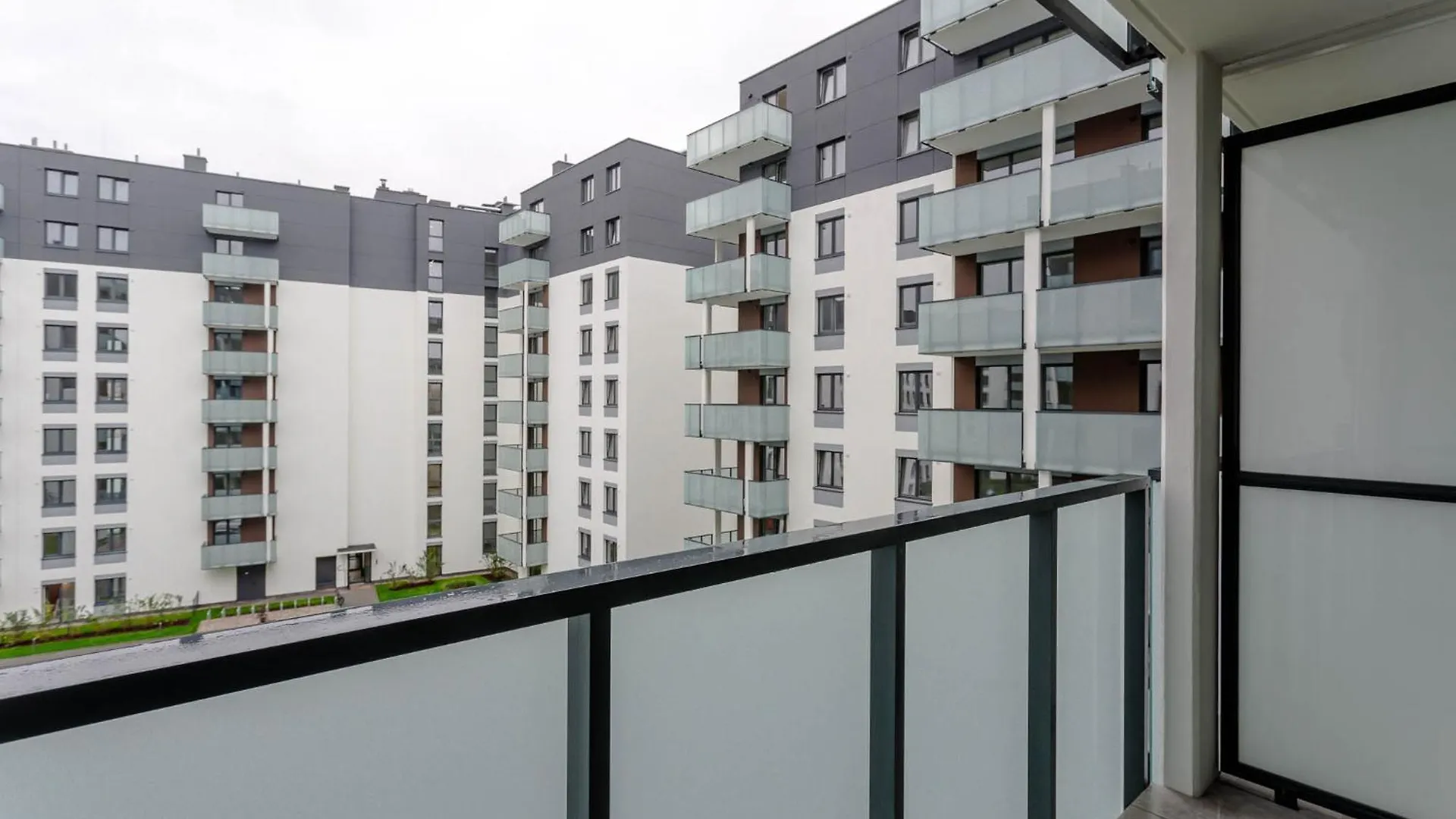Enjoy! Ursus Apartment Warsaw